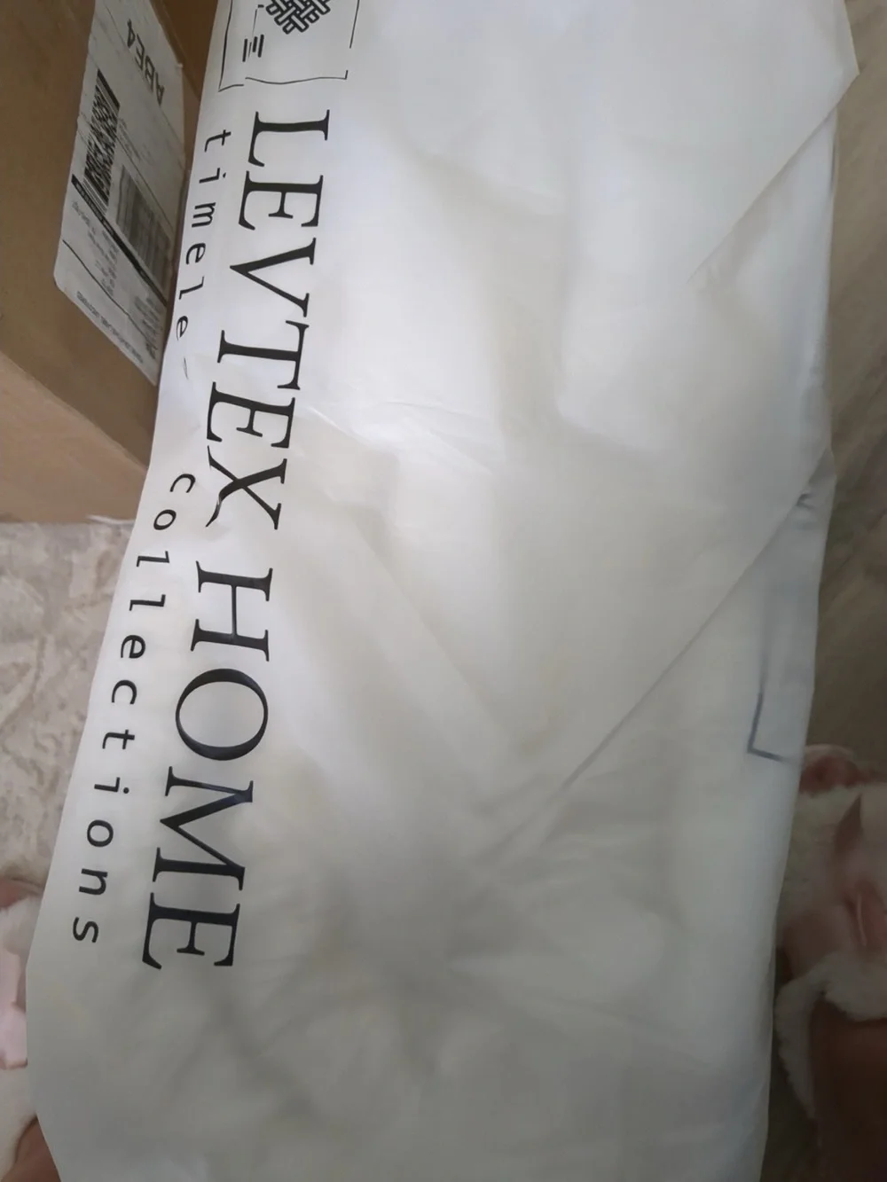 Levtex Home Cross Stitch Reversible Full/Queen Quilt Set
